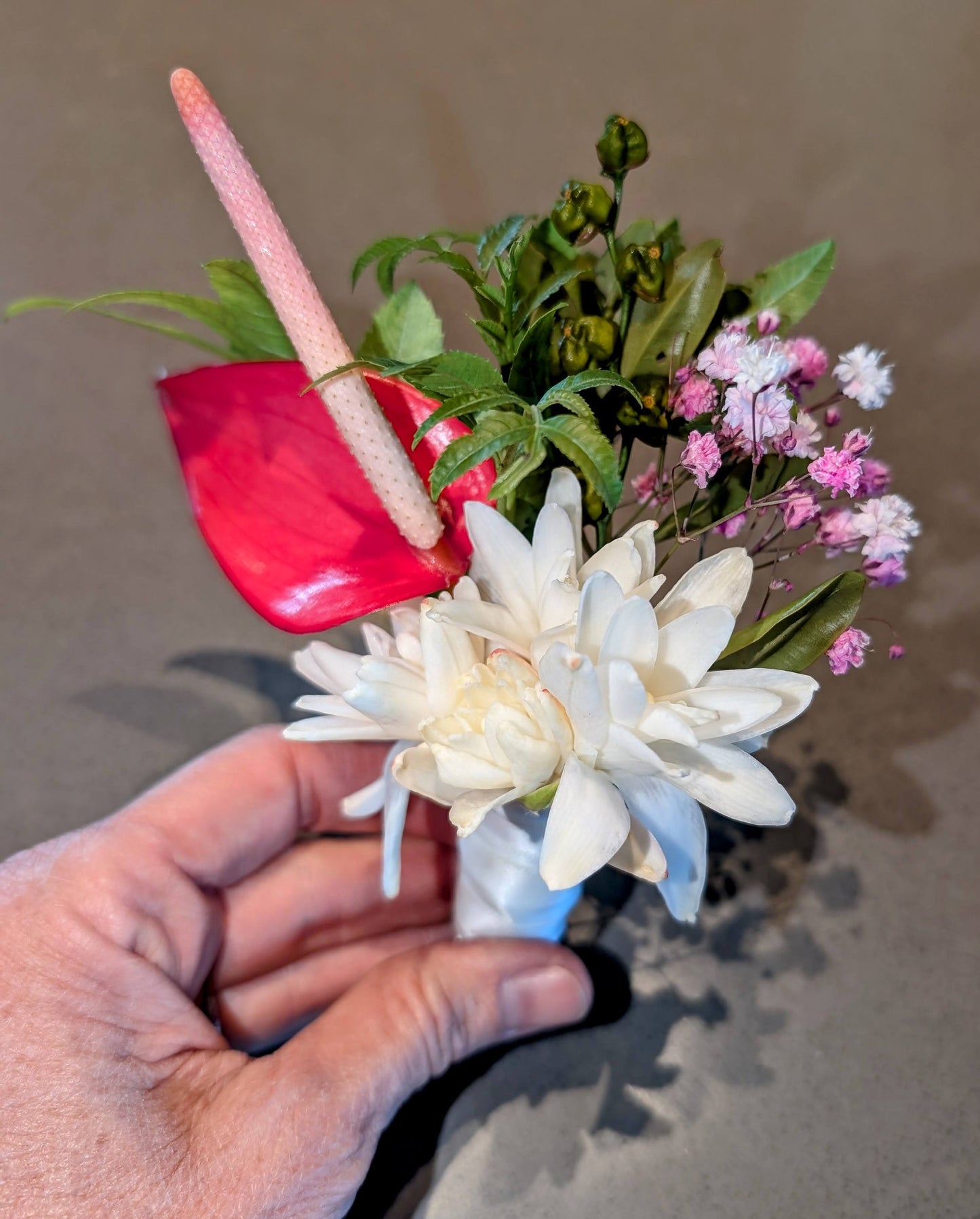 Wedding bouquets & boutonnieres