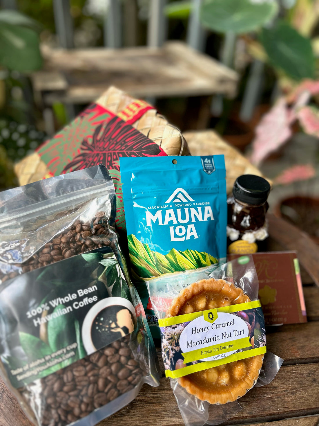 Best Holiday Gift Baskets for Hawaii Lovers