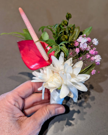 Wedding bouquets & boutonnieres