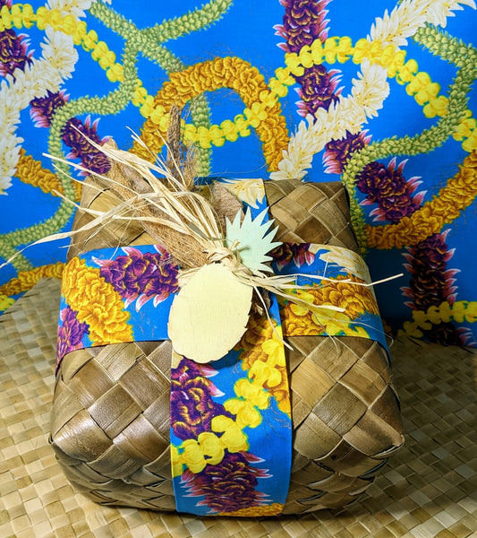 Sending You Aloha Food Gift Baskets Gift box lauhala woven box with local gifts - Lei Collection